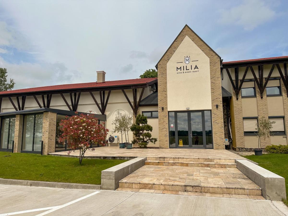 Milia Wine & Event Resort Dunajský Klátov Bagian luar foto